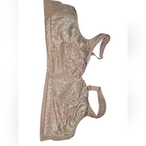 8/18. Breezies Lace Bra in Beige